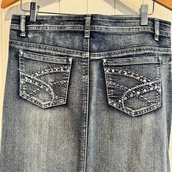NWT Cato Denim Midi Skirt Size 14 Y2K Embellished Pocket Western Jean Skirt - Picture 7 of 10